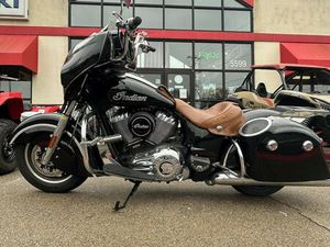 2019 INDIAN MOTORCYCLE® CHIEFTAIN® CLASSIC