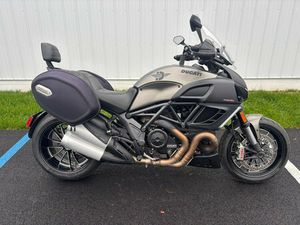 2014 DUCATI DIAVEL STRADA