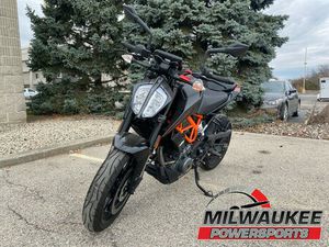 2023 KTM DUKE 390