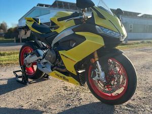 APRILIA RS 660 ACID GOLD TOP ZUSTAND 4.300 KM