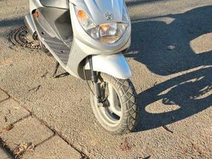 ROLLER PEGEOT VIVACITY 50