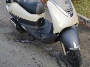 SKUTER SYM RETRO 50CM 4T 2012R MSZANA