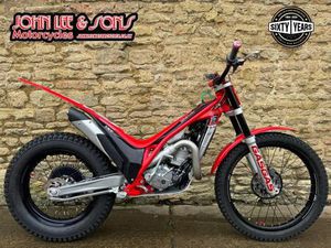 GAS GAS TXT 125 CC RACING TRIALS BIKE, 2024 MODEL, IMMACULATE CONDITION