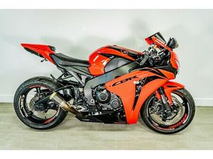 2010 HONDA CBR®1000RR