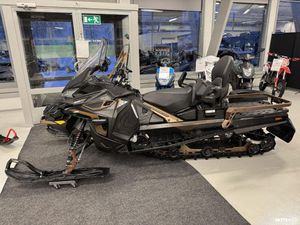 GT 900 ACE TURBO R / UUSI / AJETTU VAIN 1.3KM / TEHDASTAKUU VOIMASSA 12/2028!