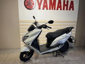 SUZUKI BURGMAN 125 STREET EX SOLO 800 KM