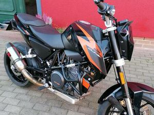 KTM DUKE 690 R DESIGN