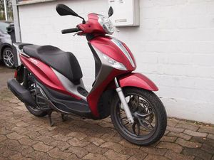 PIAGGIO MEDLEY 150 - 1.HAND!
