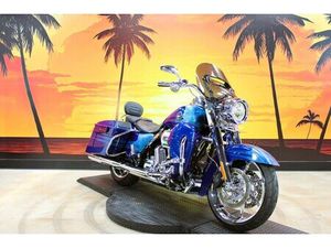 2013 HARLEY-DAVIDSON® FLHRSE5 - CVO™ ROAD KING®