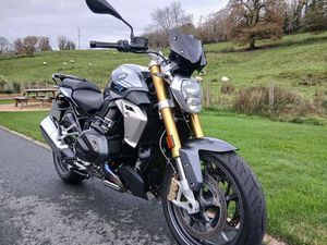 BMW R 1250 R SE NAKED PETROL CLAW-SHIFTED CARDAN EURO 5 (136 PS) 1254 CC