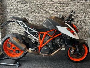KTM 1290 SUPERDUKE R CARBON AKRAPOVIC POWERPARTS KOFFERS ETC — MOTOREN | KTM — MARKTPLAATS