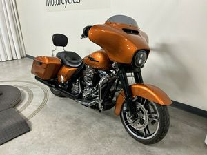 2014 HARLEY-DAVIDSON STREET GLIDE BASE FLHX BASE
