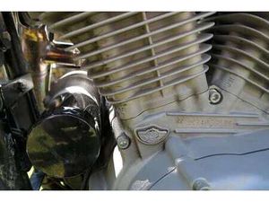 HARLEY-DAVIDSON SPORTSTER 883