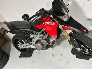 APRILIA DORSODURO 750