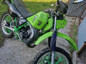 KAWASAKI KMX125 . WOŹNIKI