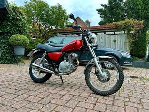 SUZUKI GN 125
