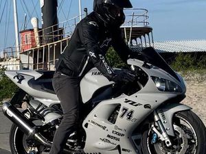 YAMAHA R1 RN04 TUV 05/26 „WITWENMACHER"NUR NOCH BIS 22.12