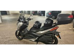 YAMAHA X-MAX 300