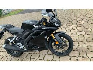 YAMAHA YZF R 125 // SCHWARZ // SOFORT