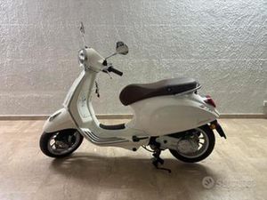 VESPA PRIMAVERA 50
