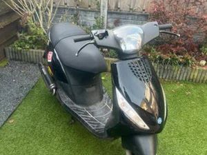 PIAGIO ZIP 50CC 2TAKT — SCOOTERS | PIAGGIO — MARKTPLAATS
