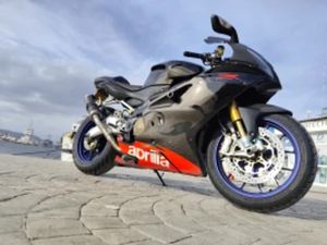 APRILIA RSV4 FACTORY