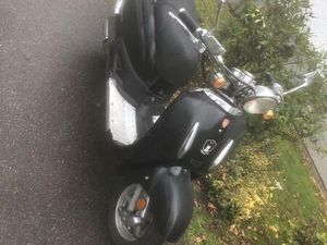 RETRO ROLLER MIT PAPIERE