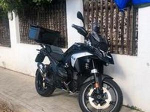 GS 1300 2025 TRIPLE BLACK