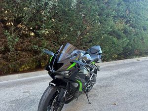 KAWASAKI ZX6R