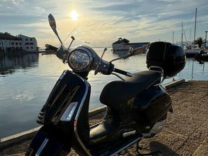 SCOOTER VESPA 125 GTS