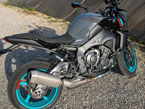 YAMAHA MT-10 / 2023