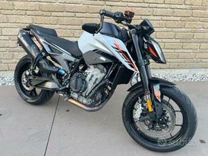 KTM 790 DUKE MSR, QUICKSHIFTER, TRACK PACK, AKRA