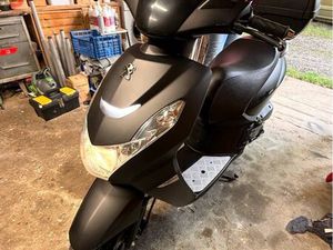 PEUGEOT KISBEE BLACK ÉDITION