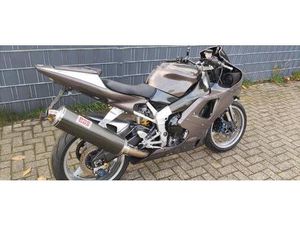 YAMAHA R1 YZF RN01- WITWENMACHER ÄUSSERST GEPFLEGT