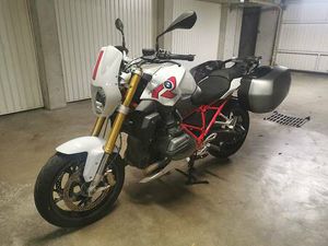 BMW R1200R