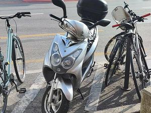 SYM VS 125 POUR PIÈCES