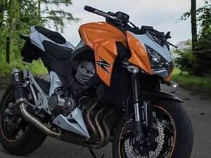 KAWASAKI Z800 CANTON BERNE -