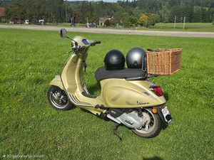 PIAGGIO VESPA 125 PRIMAVERA 75TH ANNIVERSARY ABS CANTON SAINT-GALL -