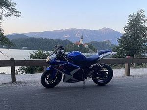 SUZUKI GSX-R 600 K8