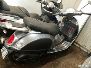 SCOOTER PIACCIO VESPA GT