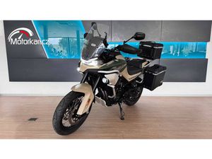 CFMOTO 800 MT TOURING + ČERNÉ KUFRY SKLADEM