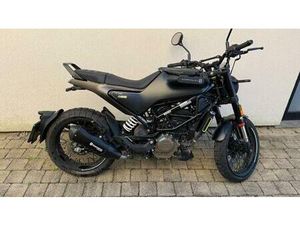 ② HUSQVARNA SVARTPILEN 125 CC