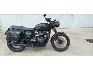 TRIUMPH BONNEVILLE TOTAL BLACK