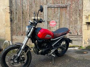 MOTO MASH FALCONE 125