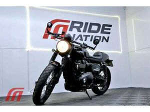 USED TRIUMPH STREET SCRAMBLER FOR SALE IN YATELEY