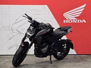 VENDO CFMOTO 300NK (2021 - 25) USATA A CATANZARO (CODICE 9885577) - MOTO.IT