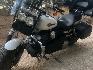 VENDS MOTO HARLEY DAVIDSON DYNA FAT BOB 2011
