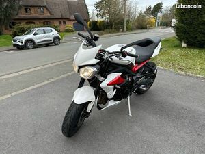 TRIUMPH STREET TRIPLE R ABS - JEU DE SOUPAPES OK - ENTRETIEN OK