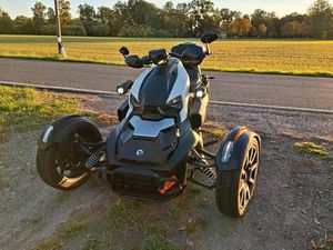 CAN AM RYKER 900 RALLY