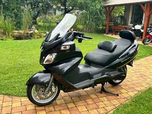 SUZUKI BURGMAN 650 EXECUTIVE